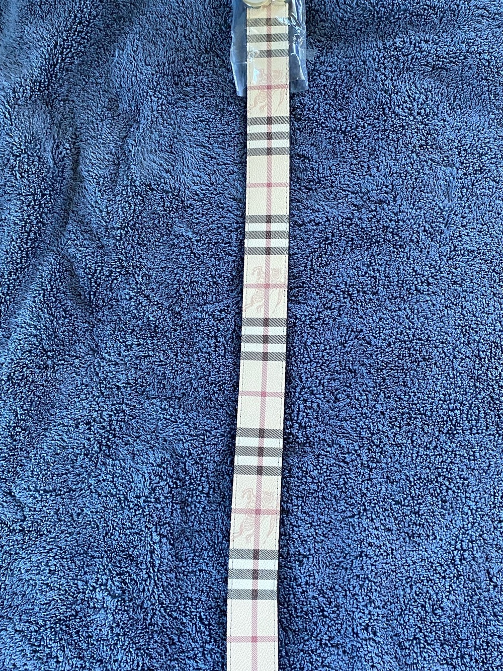 Flat Gold “B” Buckle on Reversible Burberry Belt. 115cm - Picture 3 of 7